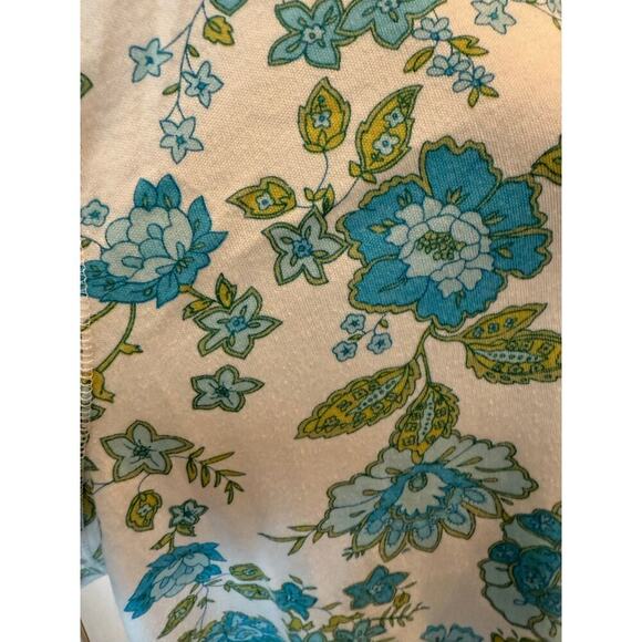 white stag v neck top blue floral womens plus size 26w - Picture 3 of 4